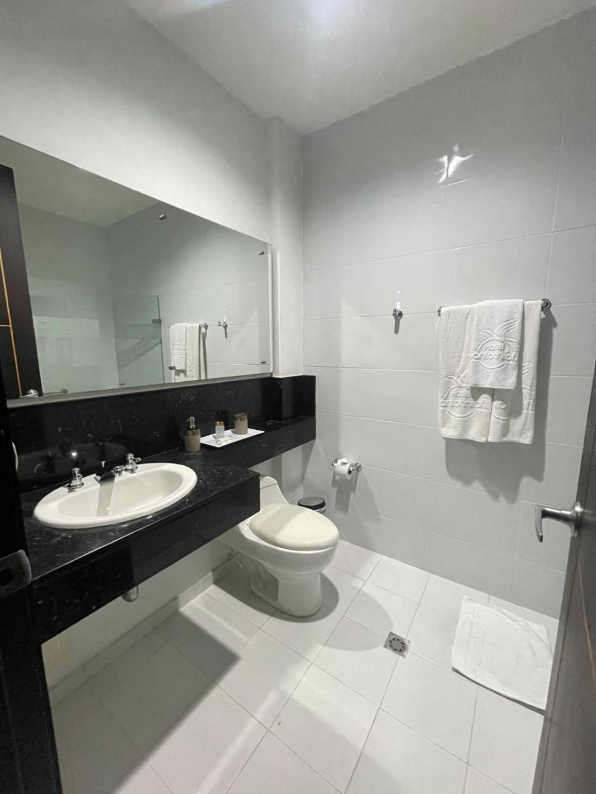 Hotel Santorini Loft Montería エクステリア 写真