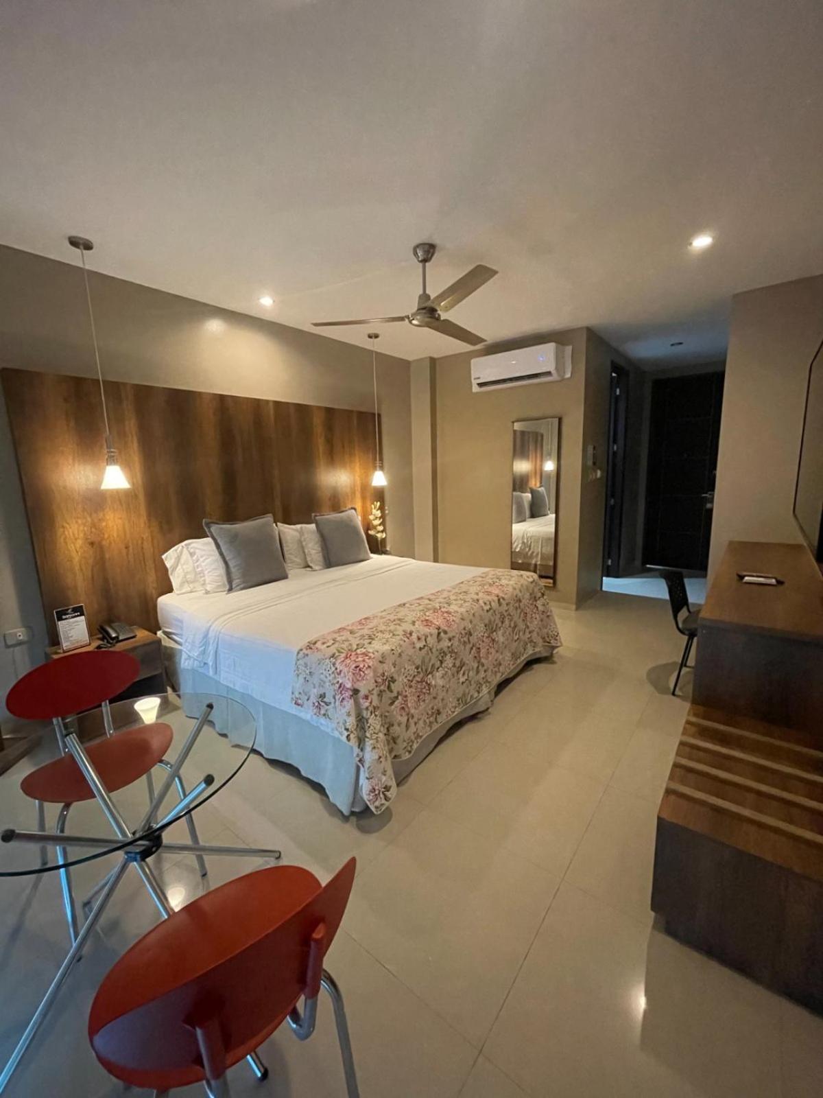 Hotel Santorini Loft Montería エクステリア 写真