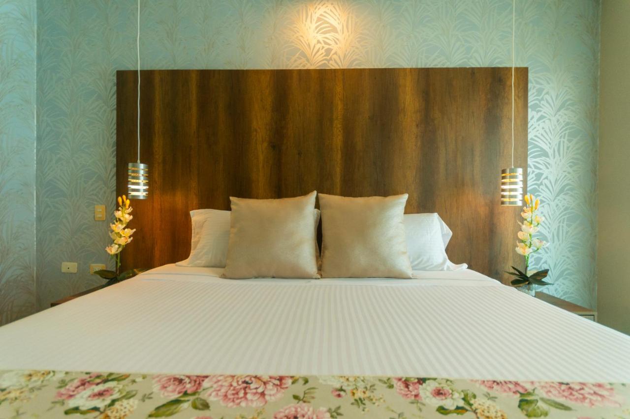 Hotel Santorini Loft Montería エクステリア 写真